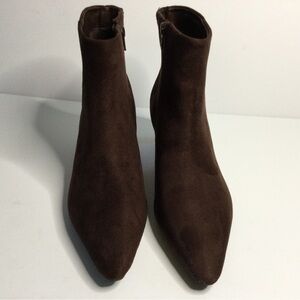 Universal Thread Brown Heeled Boots